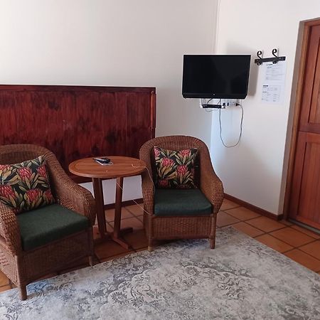 Aant Dorpseind Hotel Vanrhynsdorp ภายนอก รูปภาพ