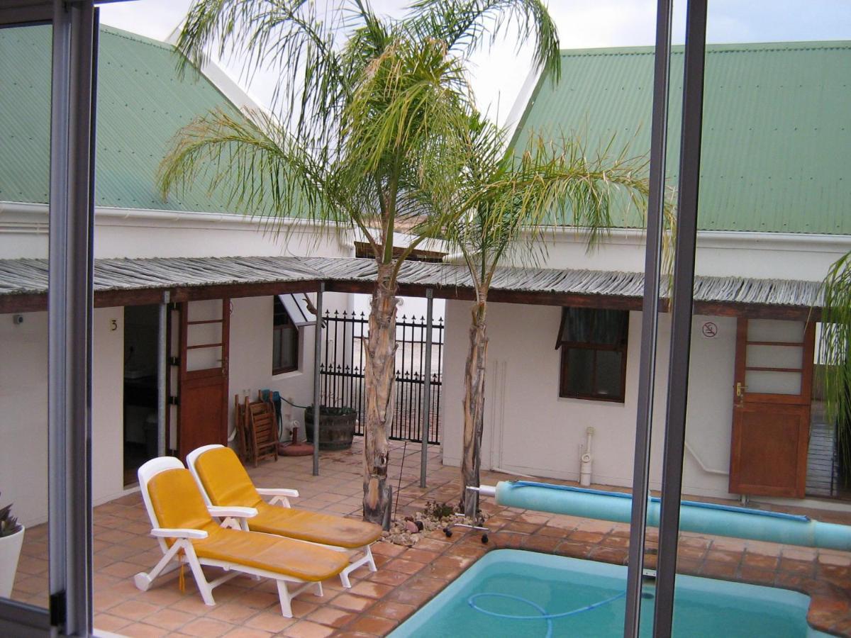 Aant Dorpseind Hotel Vanrhynsdorp ภายนอก รูปภาพ