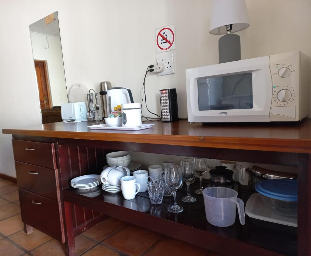 Aant Dorpseind Hotel Vanrhynsdorp ภายนอก รูปภาพ
